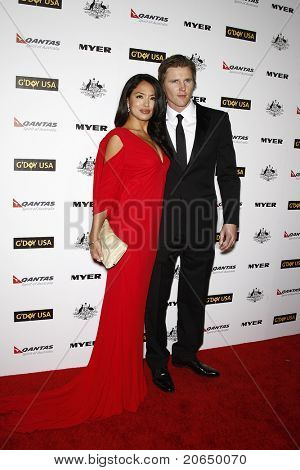 LOS ANGELES - JAN 22: Stephanie Jacobsen na 2011 Dobrý den USA Austrálie týden LA černou kravatu Gala na t