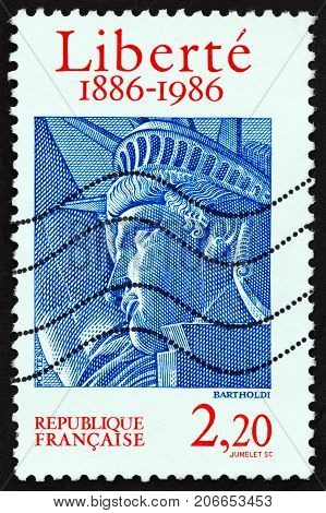 FRANCE - CIRCA 1986: A stamp printed in France issued for the centenary of Statue of Liberty shows Head of Statue, circa 1986.