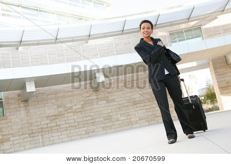 旅行はかなりアフリカ系アメリカ人ビジネスの女性