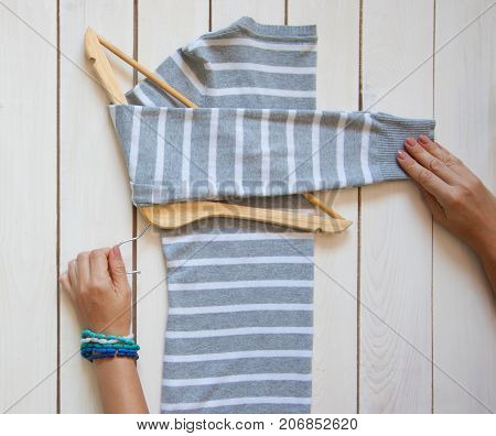 Folding The T-shirt. Keeping Things In The Japanese System. Master Class. Clothes Storage.