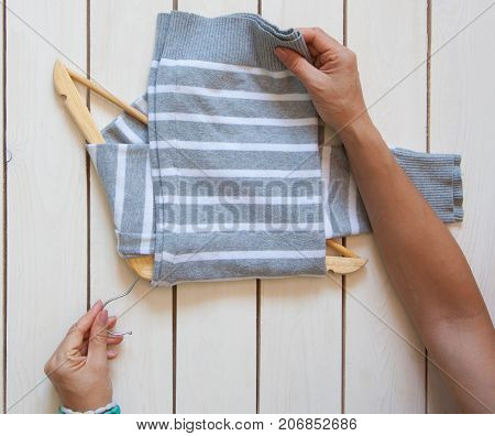 Folding The T-shirt. Keeping Things In The Japanese System. Master Class. Clothes Storage.