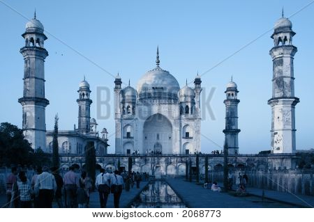 Bibi-Ka Maqbara