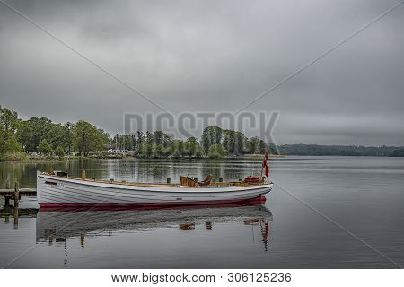 Fredensborg, Denmark - May 18, 2019: Fredensborg Palace Is A Palace Located On The Eastern Shore Of 
