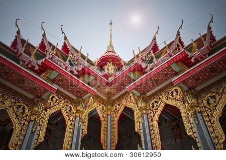 Roof of Wat Sirisaotong