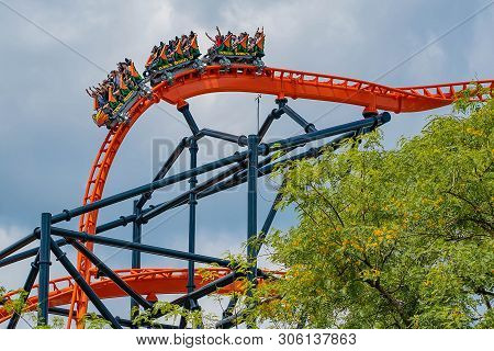 Tampa Bay , Florida. April 30 2019 .people Enjoying An Innovative Experience In Tigris Rollercoaster