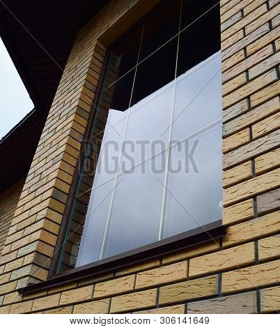 Pvc Wooden Window With Golden Muntin Bars