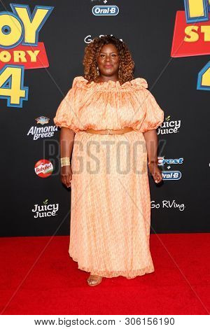 LOS ANGELES - JUN 11:  Retta at the 