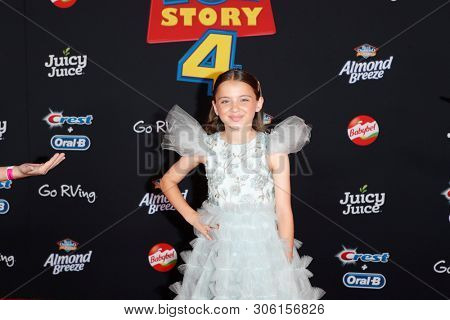 LOS ANGELES - JUN 11:  Madeleine McGraw at the 