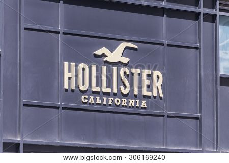 New York, Usa - 15 May, 2019: The Logo Of The Clothes Brand Hollister California In New York