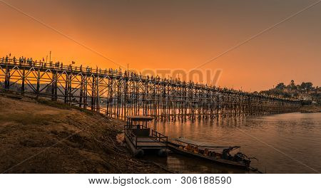 Panorama, Auttamanusorn Wooden Bridge (mon Bridge) Is The Longest Wooden Bridge In Thailand, Sagklab