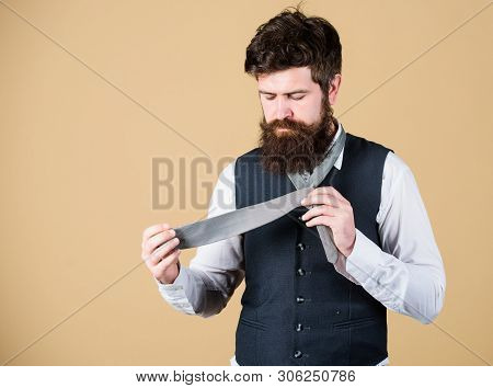 How To Tie Necktie. Start With Your Collar Up And The Tie Around Your Neck. How To Tie Simple Knot. 