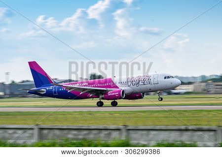 Wizz Air Airbus A320