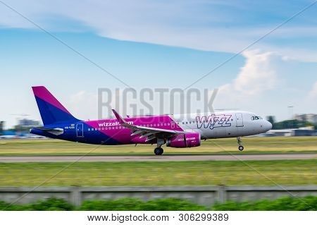 Wizz Air Airbus A320