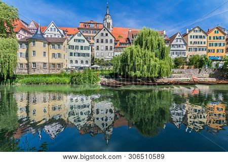 View Of The Historic Old Town Of Tübingen, Germany With Scenci Reflection Of The Houses In The Water