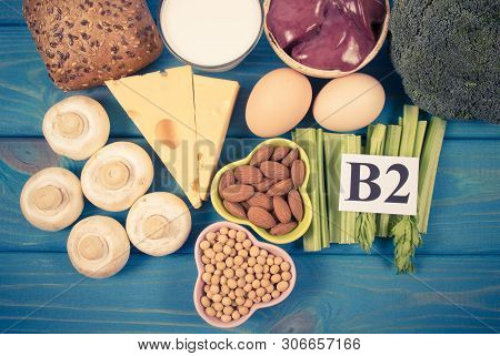 Food Ingredients Containing A Large Amount Of Vitamin B2 (riboflavinum).
