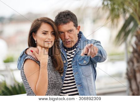 CANNES, FRANCE - MAY 18, 2019: Penelope Cruz and Antonio Banderas attend the photocall for 
