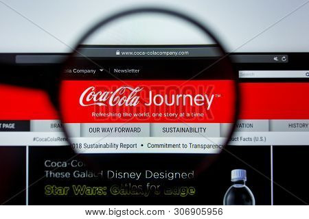 Los Angeles, California, Usa - 12 June 2019: Illustrative Editorial Of Coca Cola Website Homepage. C