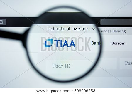 Los Angeles, California, Usa - 12 June 2019: Illustrative Editorial Of Tiaa Website Homepage. Tiaa L