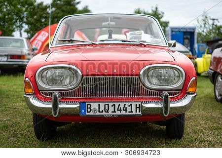 Paaren Im Glien, Germany - June 08, 2019: Large Family Car Ford Taunus P3 (17m), 1963. Die Oldtimer 
