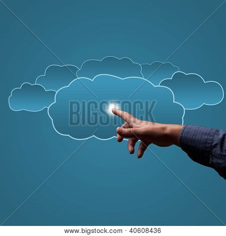 finger berör molnen