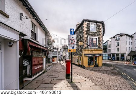 Bowness On Windermere, Cumbria, Uk - February 01, 2021: Street Of Shops In The Tourist Town Bowness 