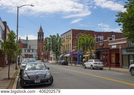 Beverly, Ma, Usa - Jun. 12, 2020: Historic Buildings On Cabot Street In Historic City Center Of Beve