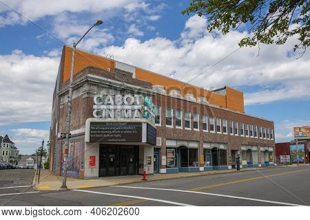 Beverly, Ma, Usa - Jun. 12, 2020: The Cabot Cinema And Theater At 286 Cabot Street In Historic City 