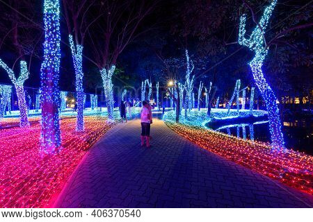 Rachaburi,thailand - 18 Decemmber, 2020: Lighting Show Festival At Nasatta Park With Traveler