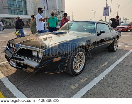 31st Jan 2021, Bandra, Mumbai, Vintage Car Exhibition, Mumbai Art Festival 2021.