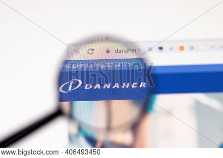 Los Angeles, Usa - 1 February 2021: Danaher Corporation Website Page. Danaher.com Logo On Display Sc