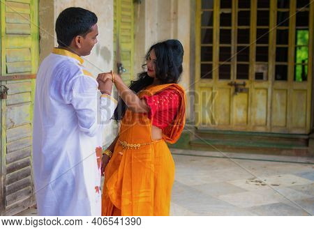 Beautiful Indian Couple Wearing Traditional Ethnic Clothes (saree And Kurta) . Couple In Love Concep