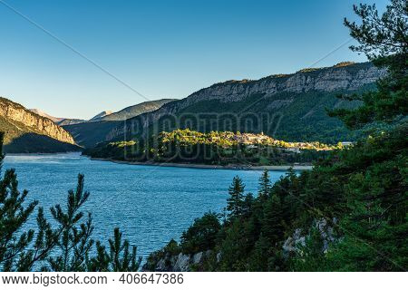 Scenic View Of Lac De Castillon Near Verdon River And Gorge, Saint-julien-du-verdon, Provence, Franc