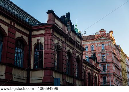 Neo-renaissance Red Pavilon, The Historical Market Hall Or Trznice At The Vinohrady Quarte, Exhibiti