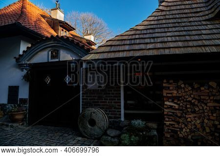 Rustic Pension Guest House Romantik Hotel U Raka At Picturesque Novy Svet Street, Fully Reconstructe