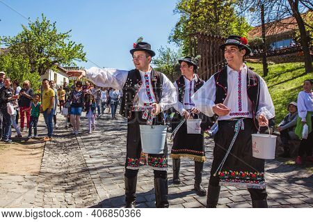 Holloko, Hungary - April 12, 2019 Easter Festival In The Folklore Village Of Holloko In Hungary. Guy