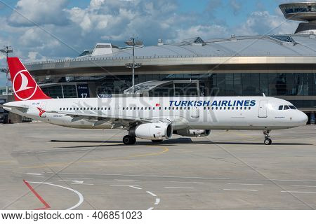 July 2, 2019, Moscow, Russia. Airplane Airbus A321-200 Turkish Airlines At Vnukovo Airport In Moscow