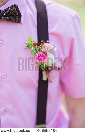 Wedding Boutoner Made Of Fresh Flowers On The Groom's Shirt