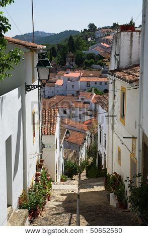 Typical Sinagoga Street In Castelo De Vide