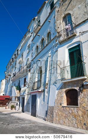 Alleyway. Rodi Garganico. Puglia. Italy.