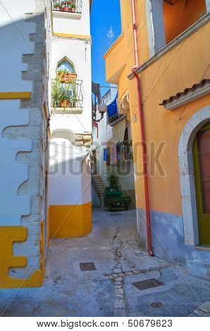 Alleyway. Rodi Garganico. Puglia. Italy.