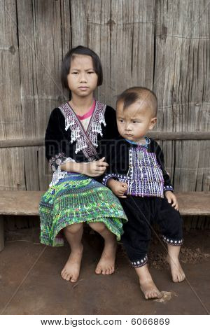 Děti z Asie, etnické skupiny Meo, Hmong