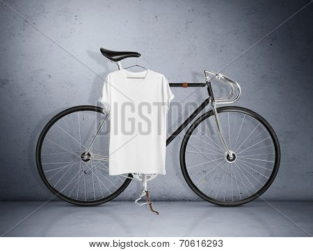 Vintage bicycle and blank t-shirt