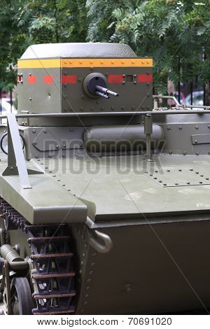The Amphibious Scout Tank