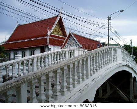 Tempel-Brücke