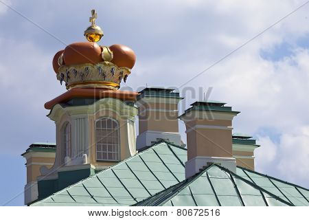 Russia. Petersburg. Oranienbaum (Lomonosov). lower park. Big Menshikovsky palace.