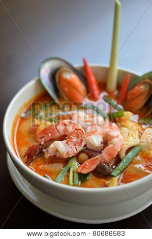 Seafood Tomyam