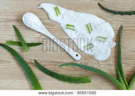 Natural aloe vera cream organic lotion scin care cosmetics