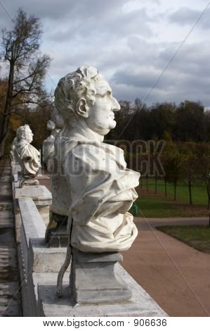 Rzeźby w parku Arkhangelskoe, Moskwa