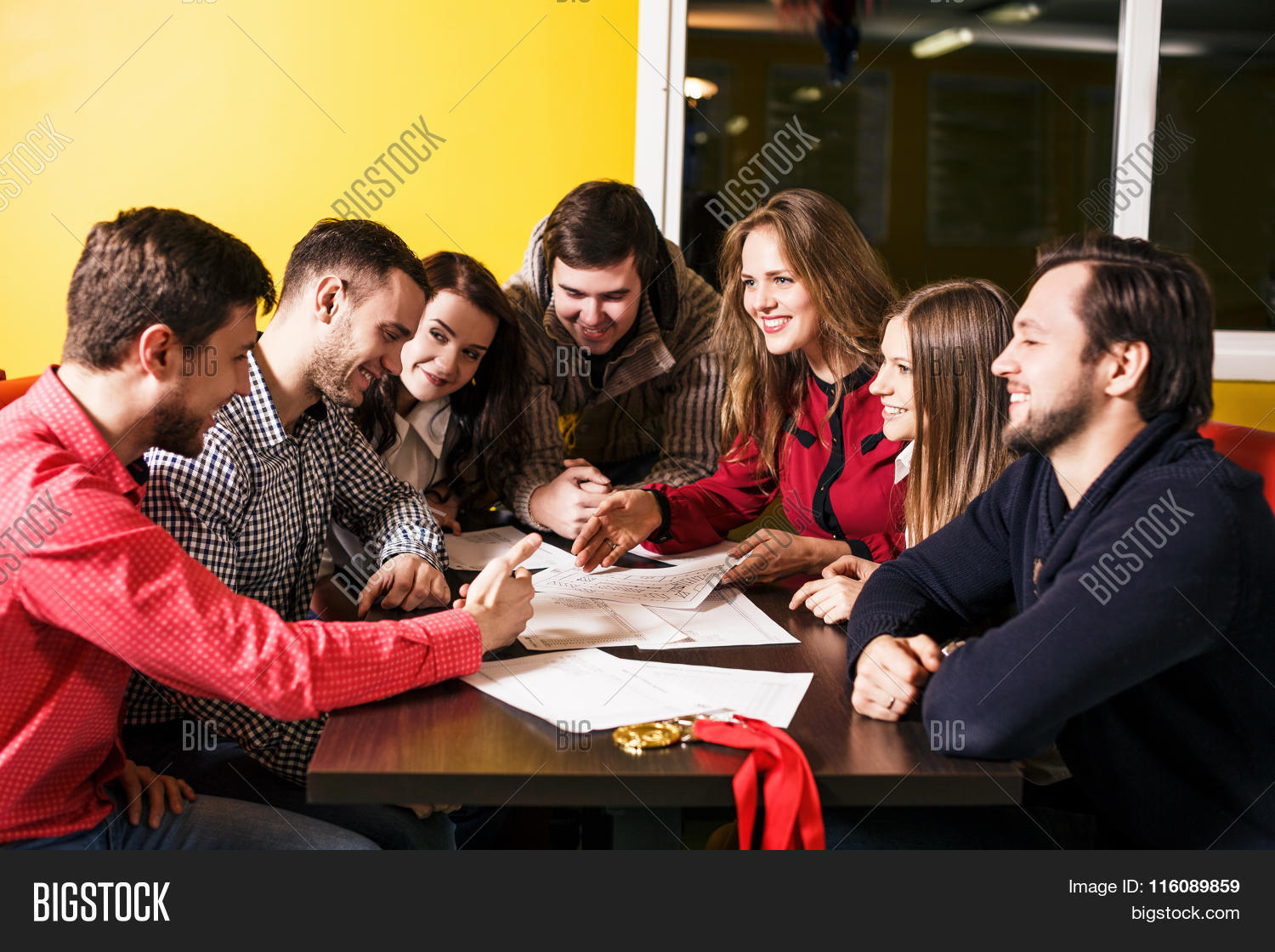 Школьные ситуации для обсуждения с детьми. Обсудите с друзьями ситуацию. Ситуации для обсуждения. Разговор с другом. Обсудите с друзьями ситуацию.