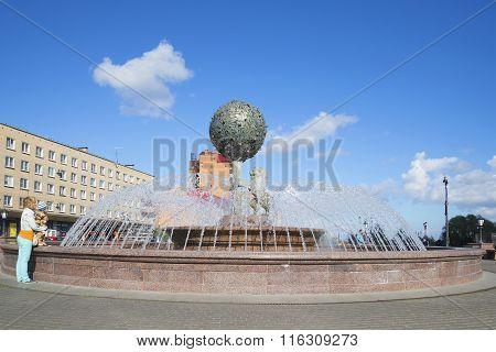 At the anniversary of the fountain. Lomonosov, Leningrad Region